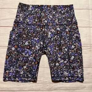 Lululemon align high rise shorts with pockets size 8